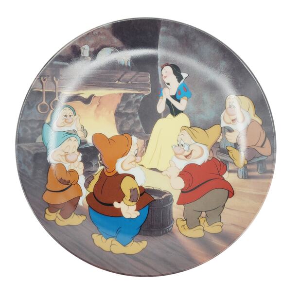 Snow White Knowles Fireside Love Story Collectors Plate w/ COA Box & Pamphlet - Picture 1 of 9